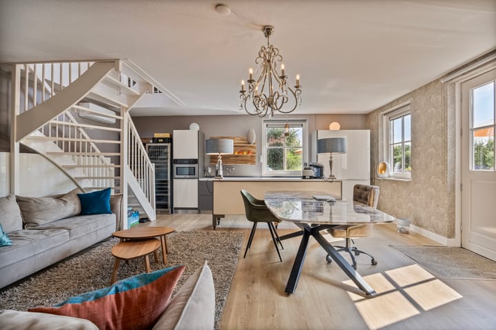 Photo 24 of Hoevenseweg 1-A