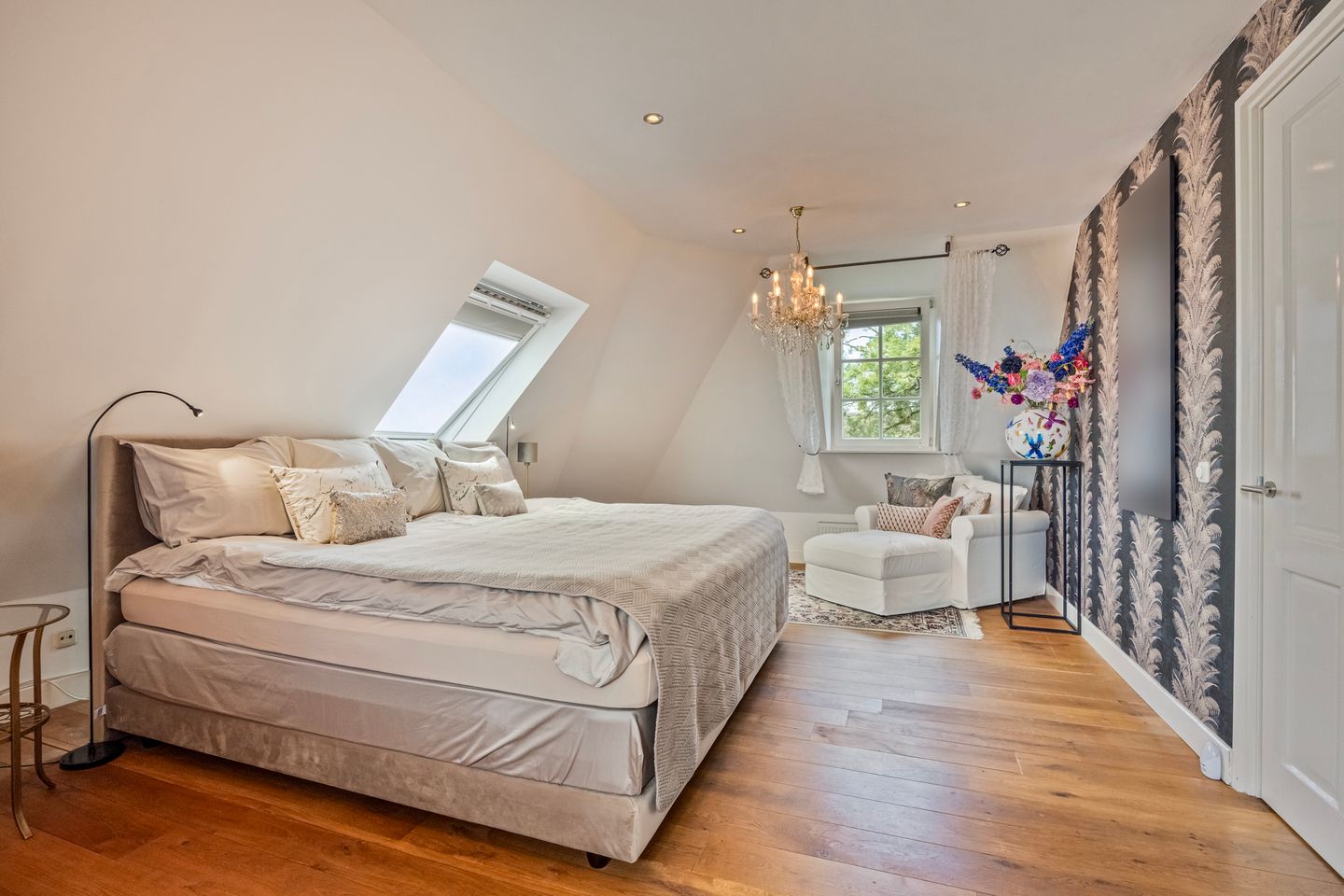 Foto 35 van Hoevenseweg 1-A