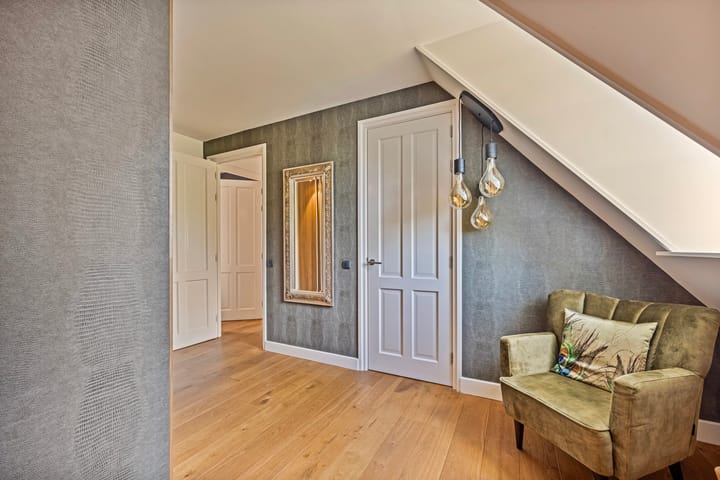 Photo 39 of Hoevenseweg 1-A