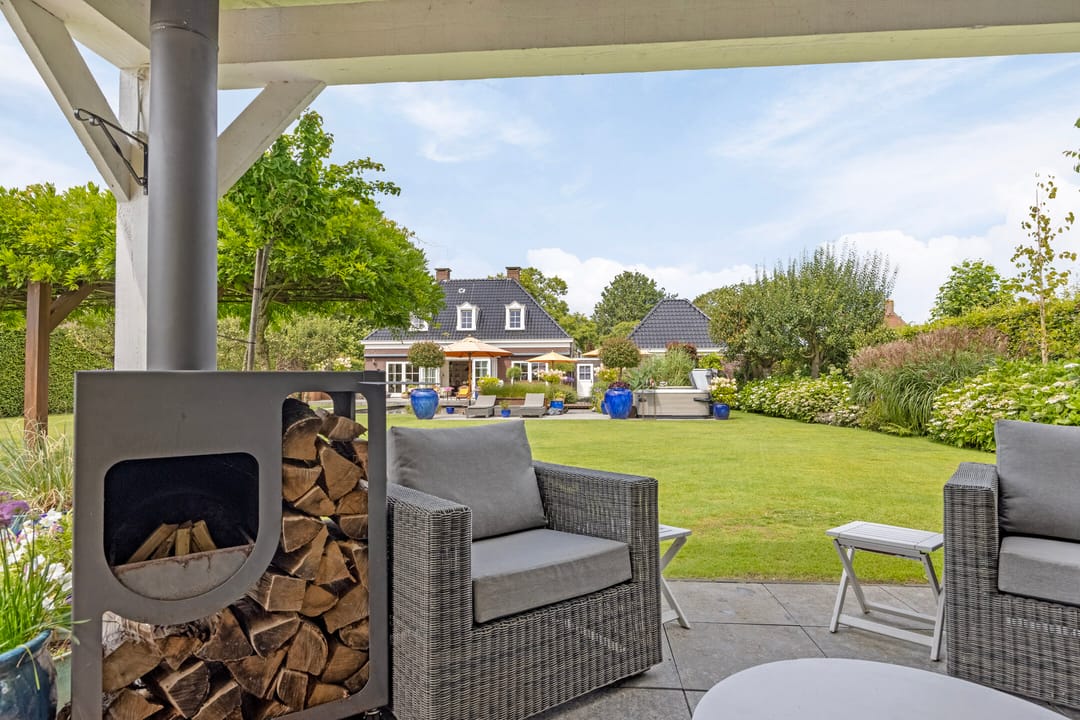 Foto 58 van Hoevenseweg 1-A