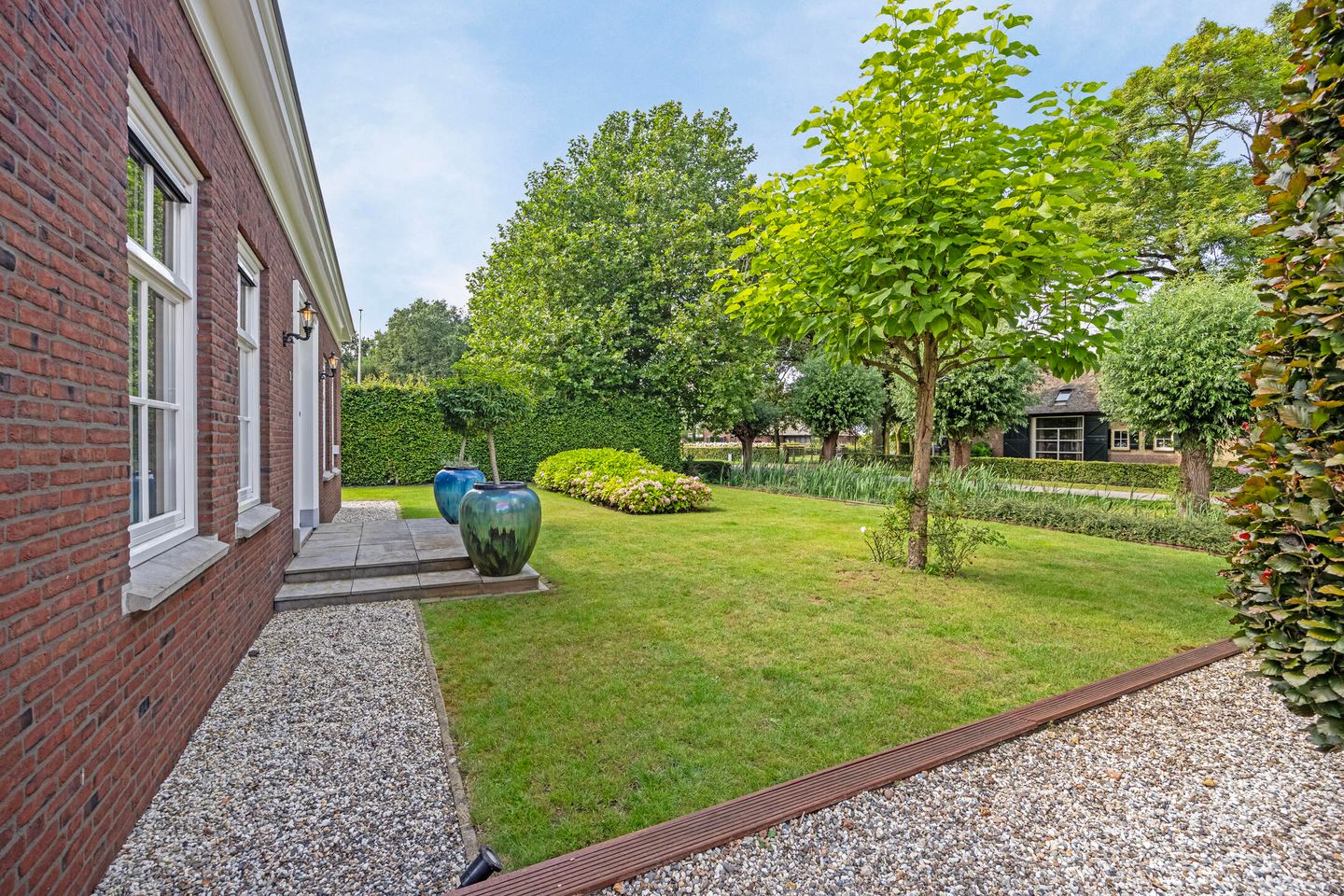 Foto 65 van Hoevenseweg 1-A