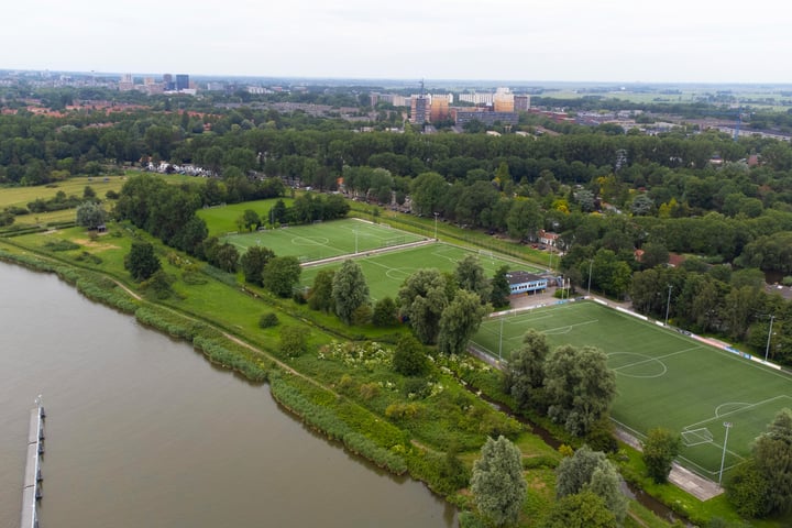 Bekijk foto 24 van Schellingwouderdijk 107