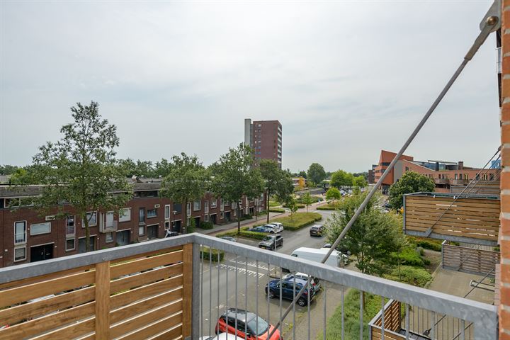 Bekijk foto 18 van Linie 47