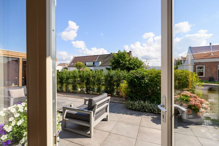 Photo 17 of Sint Bartholomeusstraat 8