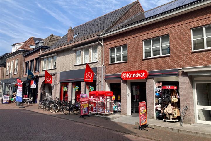 Zandstraat 30-32, Gennep