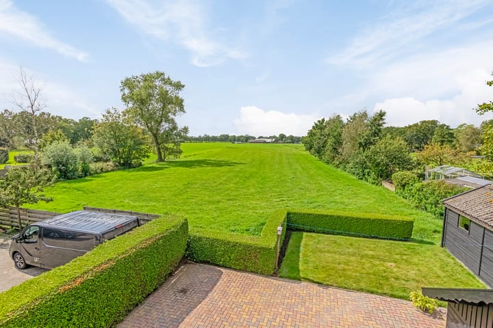 Photo 2 of Van Akenwei 13