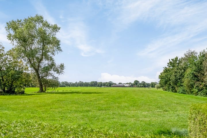 Photo 14 of Van Akenwei 13