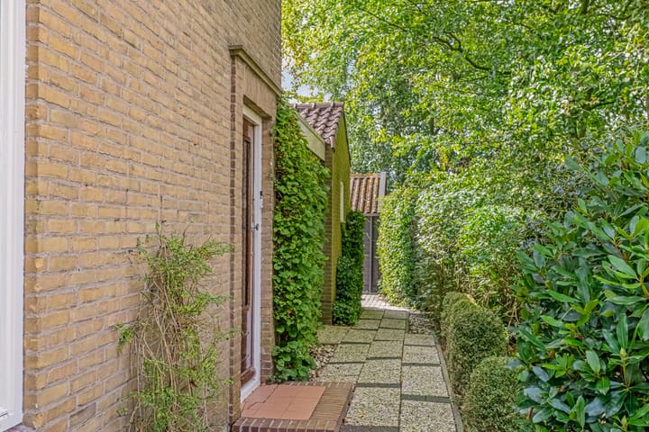 Photo 15 of Van Akenwei 13