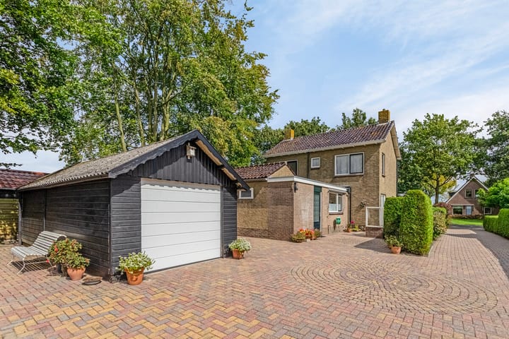 Photo 35 of Van Akenwei 13