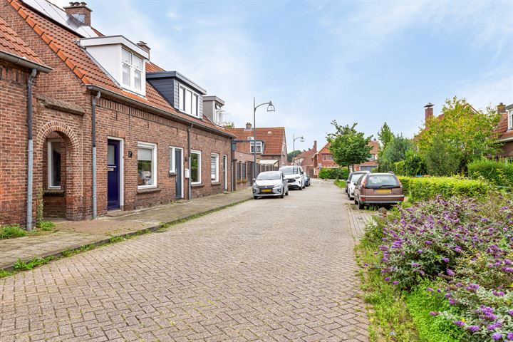 Bekijk foto 21 van Zwanebloemstraat 74