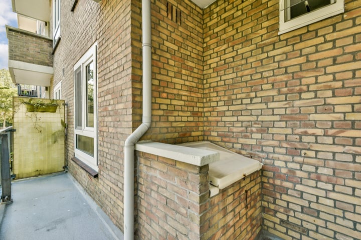 View photo 9 of Andries Snoekstraat 13-H