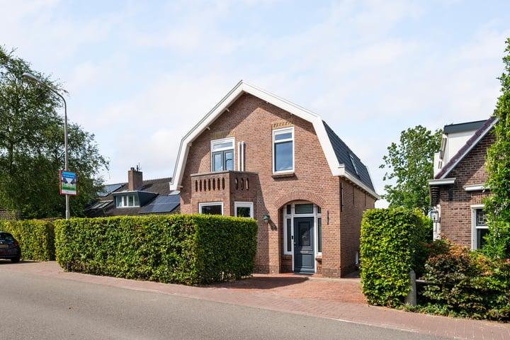 Dorpsstraat 84