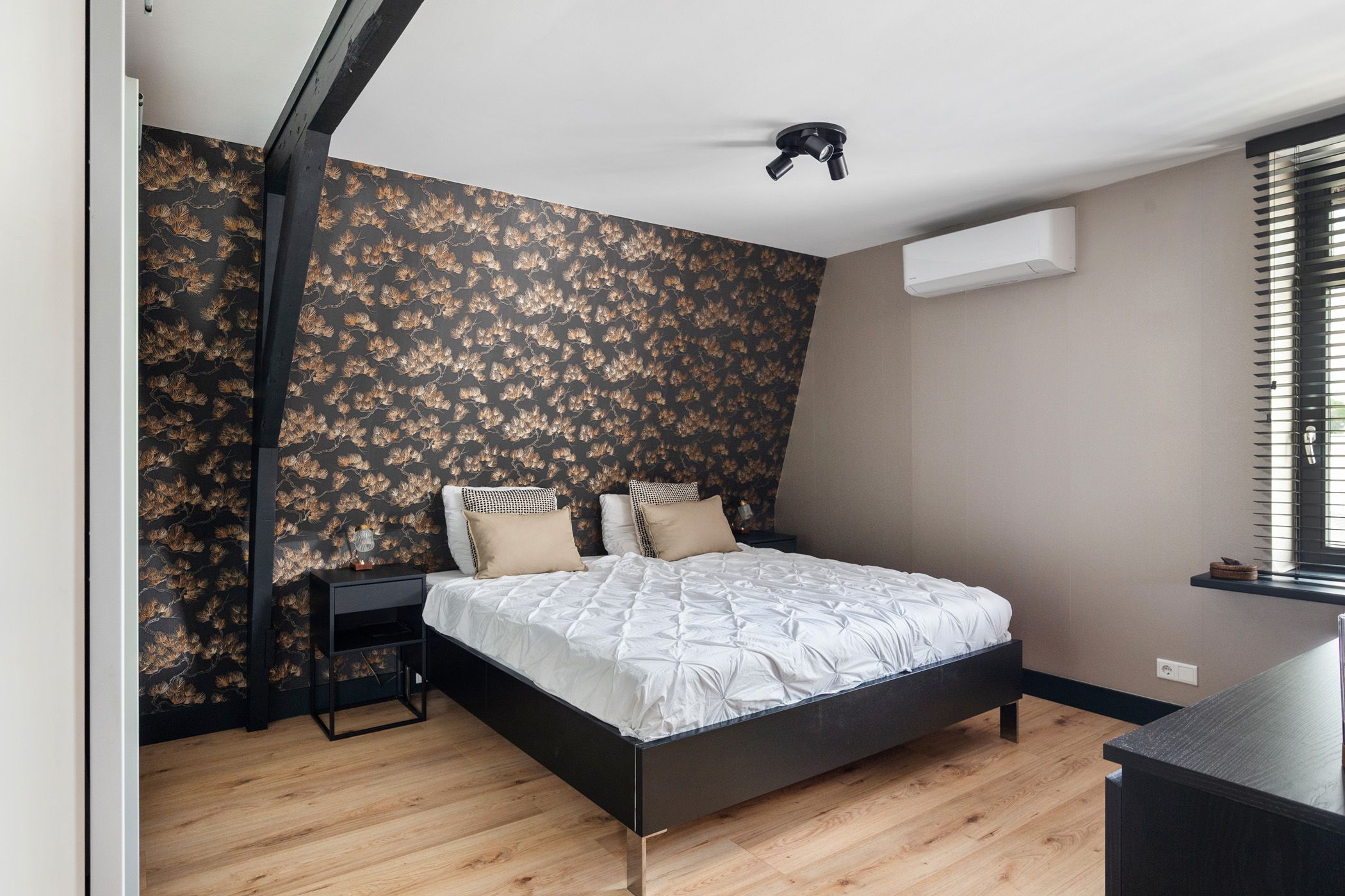 Foto 30 van Dorpsstraat 84