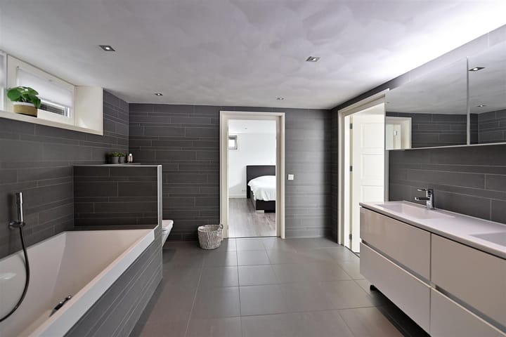 Foto 19 van Bloklaan 22-AZG01