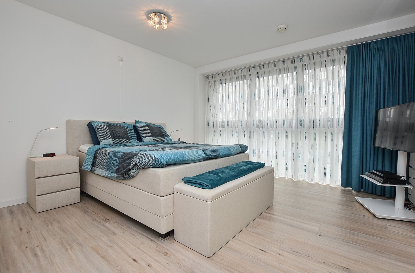 Foto 14 van Stationsplein 79