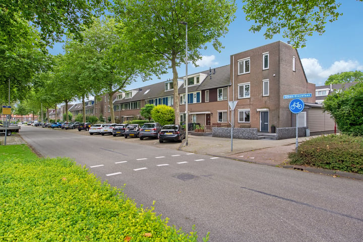 Bekijk foto 35 van Groen-blauwlaan 52