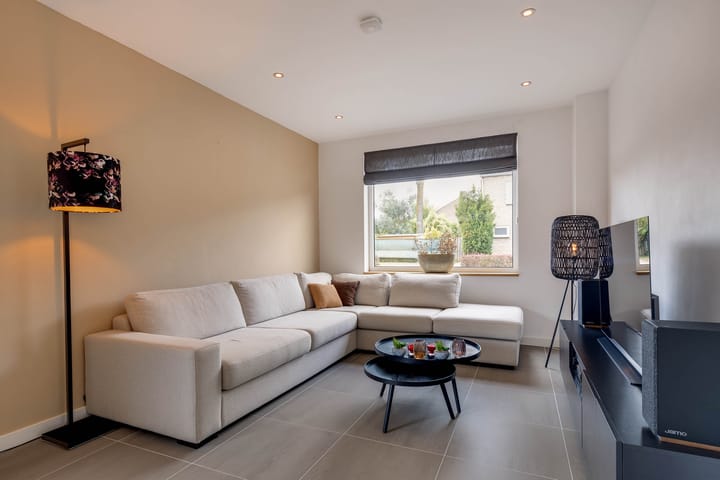 Foto 16 van Past Tissenstraat 7