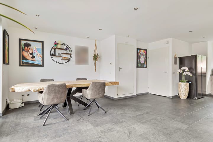 Foto 6 van André Franquinweg 32