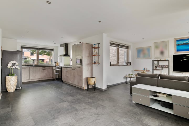 Foto 10 van André Franquinweg 32