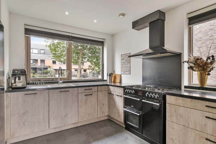 Foto 11 van André Franquinweg 32