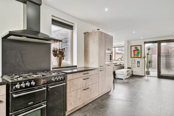 Foto 12 van André Franquinweg 32