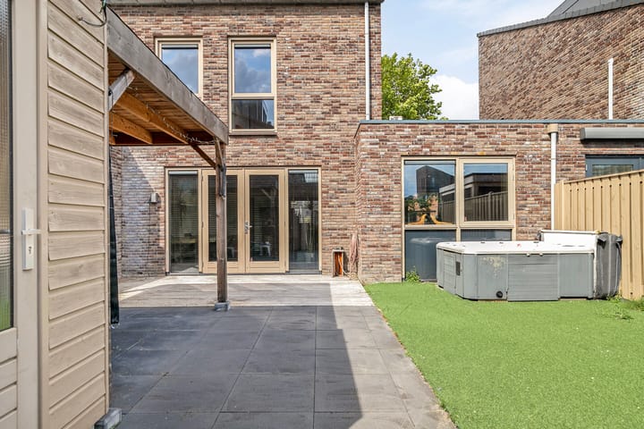 Foto 27 van André Franquinweg 32