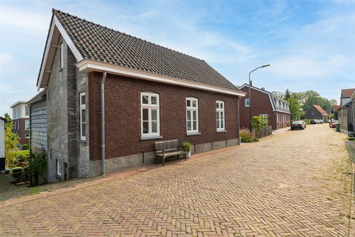 Bekijk foto 3 van Dorpsstraat 20