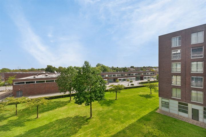 View photo 30 of Rentmeesterlaan 49