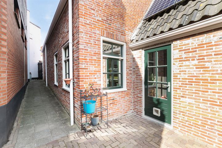 View photo 25 of Cornelis Albertsstraat 22