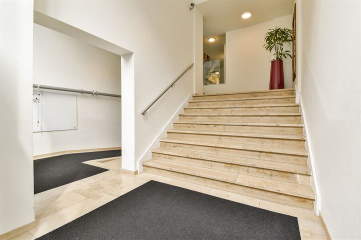 View photo 16 of Planciusstraat 19-D5