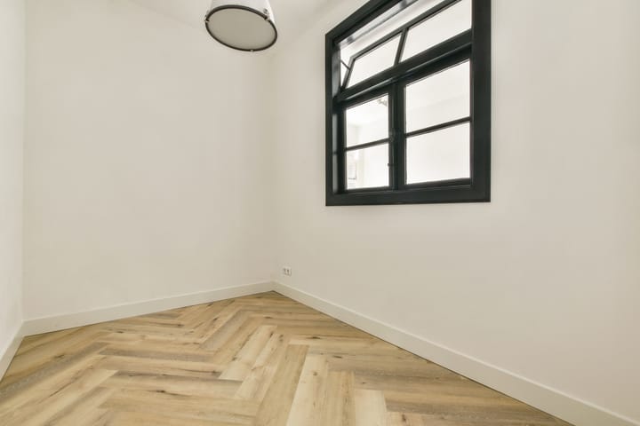 Photo 18 of Zeestraat 60-A