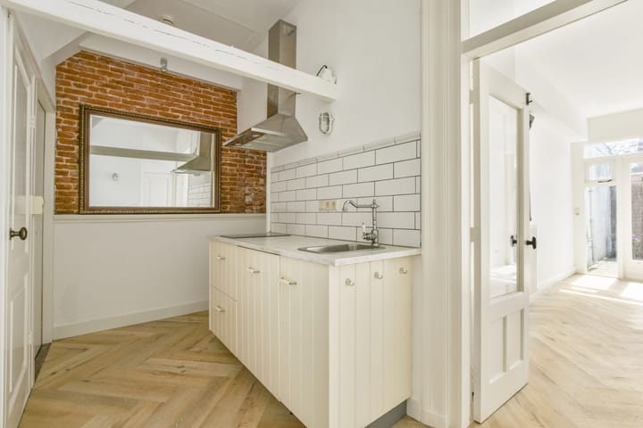 Photo 5 of Zeestraat 60-A