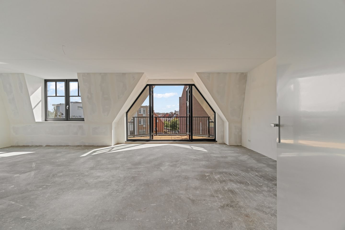 Foto 10 van Jan van Henegouwenweg 39