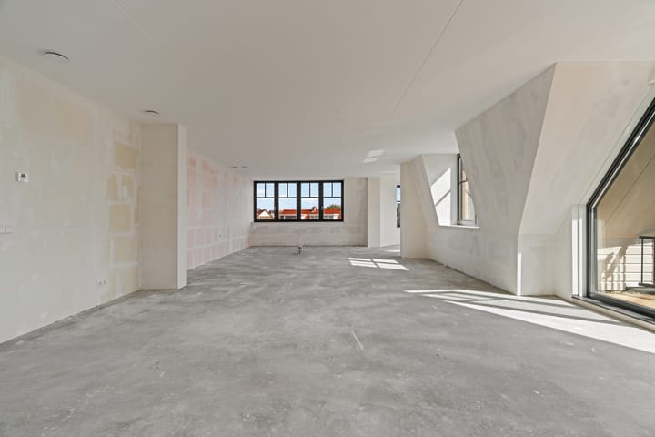 Foto 11 van Jan van Henegouwenweg 39