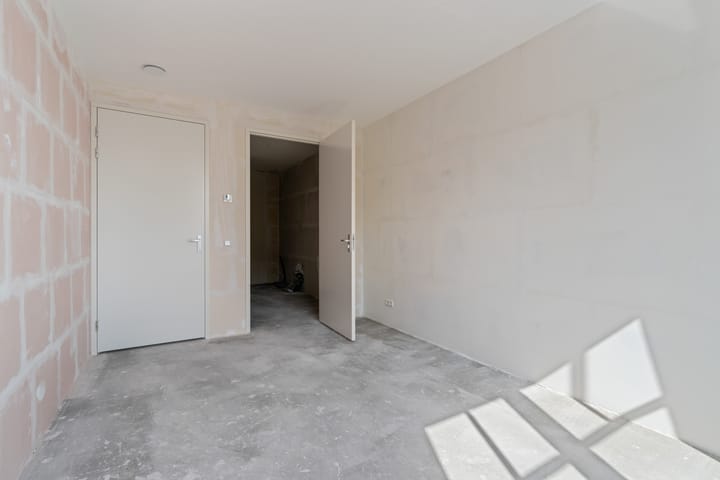 Photo 17 of Jan van Henegouwenweg 37