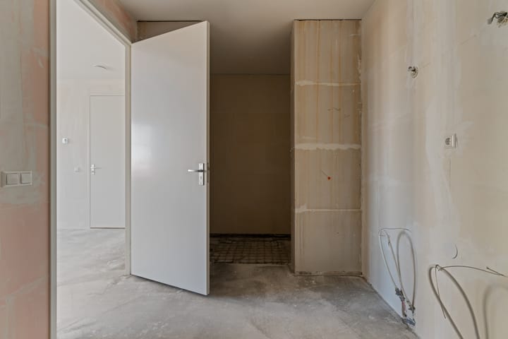 Photo 21 of Jan van Henegouwenweg 37