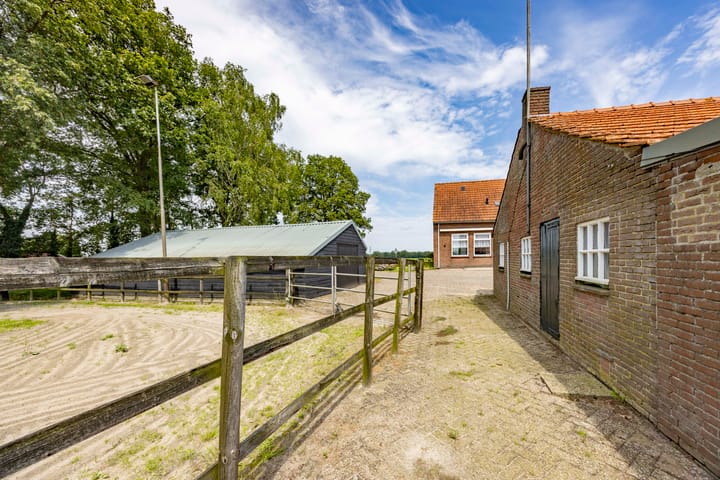 Foto 27 van Oirschotseweg 64