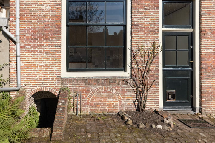 View photo 9 of Kloosterstraat 6