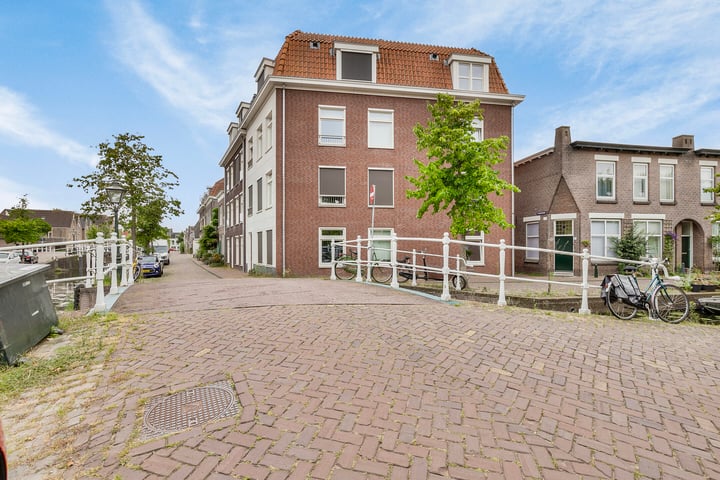 View photo 25 of Zuidsingel 44