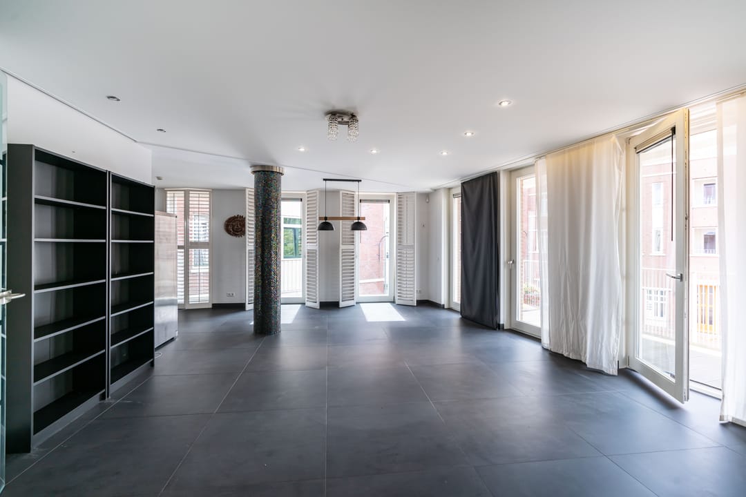 Photo 2 of Damstraat 21