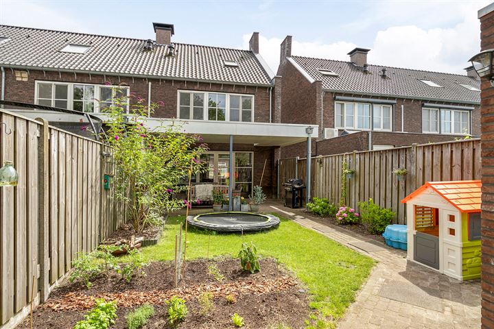 Bekijk foto 38 van Nassaustraat 22