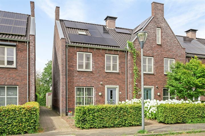 Bekijk foto 42 van Nassaustraat 22