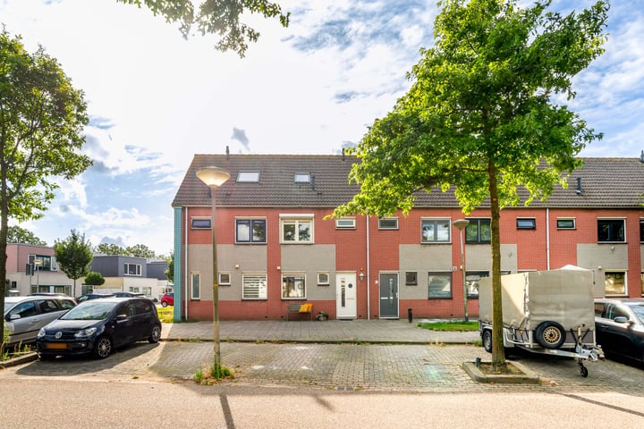 Bekijk foto 1 van Aletta Jacobsstraat 7