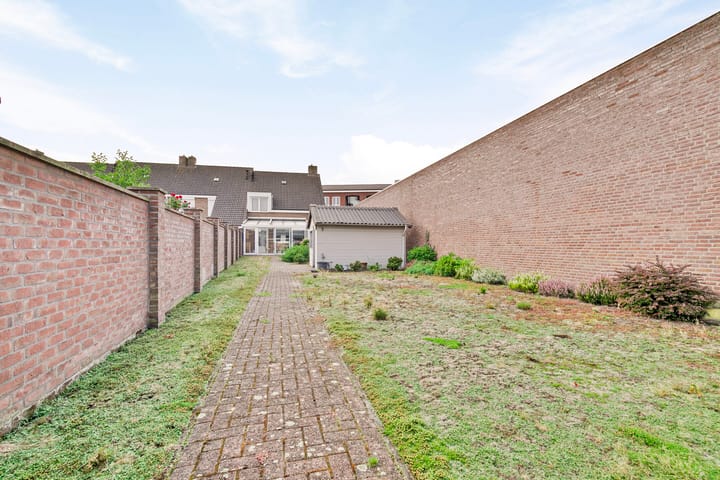 Foto 36 van Jacob Merlostraat 22-A