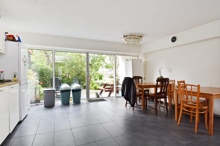 Photo 2 of Merelstraat 18