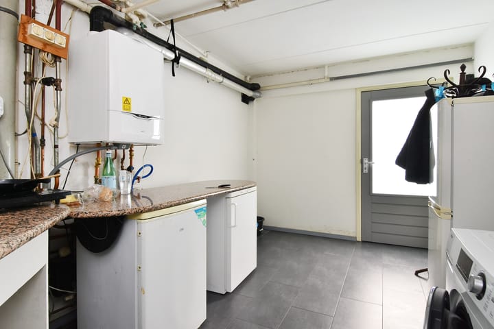 Photo 10 of Merelstraat 18