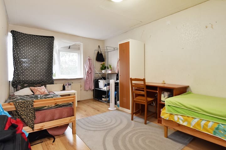 Photo 22 of Merelstraat 18