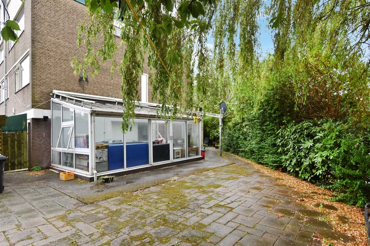 Photo 38 of Merelstraat 18