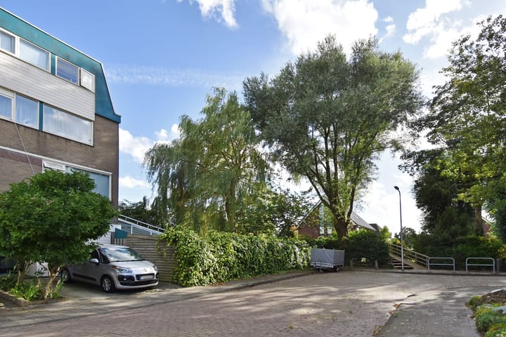 Photo 48 of Merelstraat 18