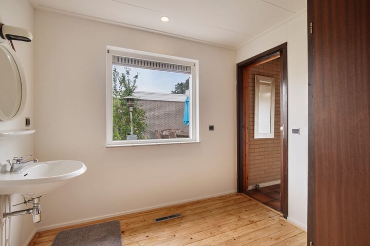 Foto 13 van Meestersweg 36